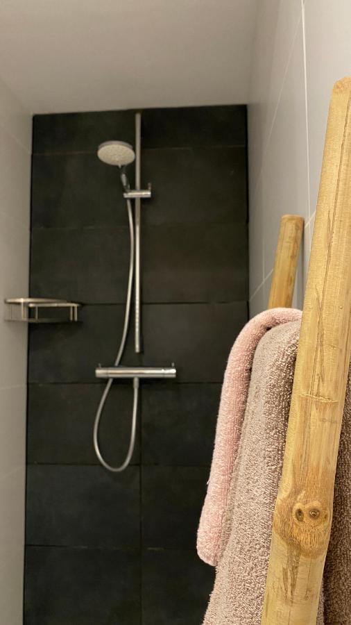 Bed and Breakfast Domstate Ee Екстер'єр фото