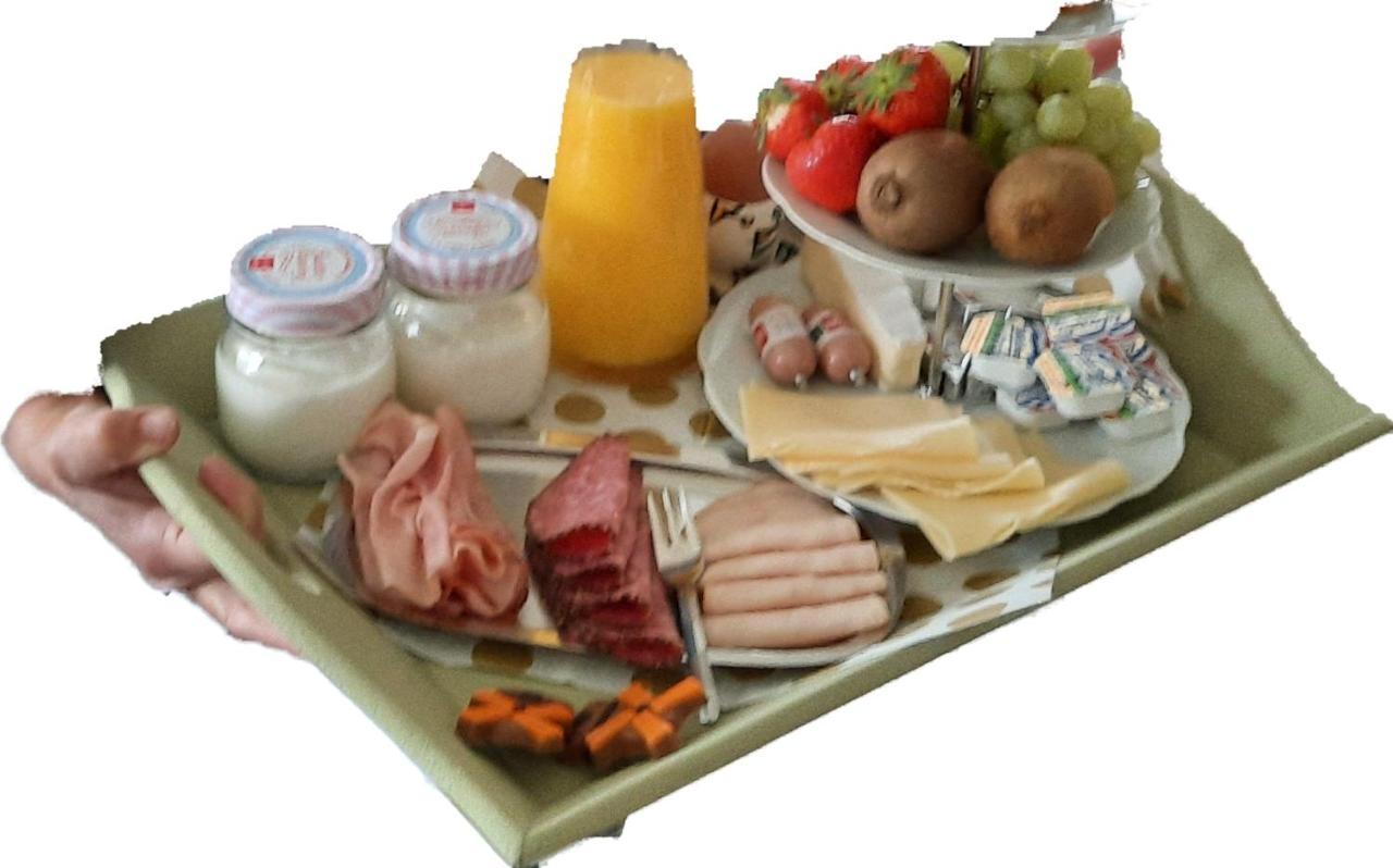Bed and Breakfast Domstate Ee Екстер'єр фото